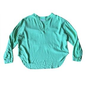 Electric & Rose Small Green Top V Neck Loose Fit Rayon Linen